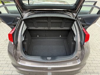 Honda Civic 1.8 i-VTEC 104 kW, jen 115.886 km, rok 2012 - 9