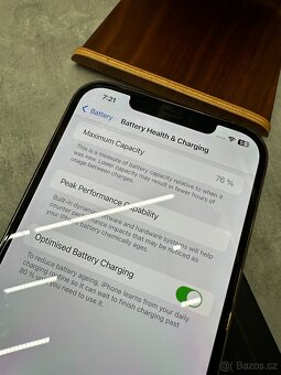 Apple iPhone 12 Pro Max - 256 GB Zlatý + dárky - 9