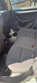 Škoda Octavia 1.6 TDI 85kW ČR AMBITION - 9