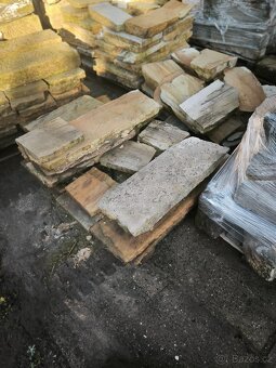 Staré pískovcové sloupy,pískovec,kvadry - 9