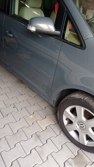 VW Touran  1,6 FSI ,85kw,r.2004 - 9
