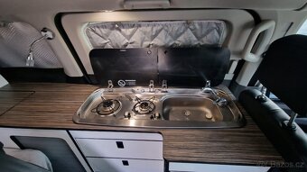 Ford Turneo Custom - 9