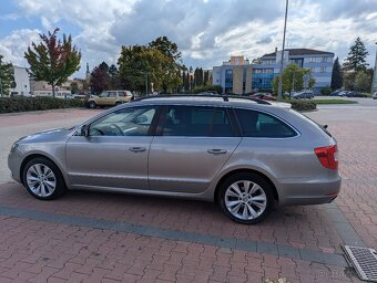 Škoda Superb 2 II combi FL elegance 2,0 TDI 125 kW DSG 2013 - 9
