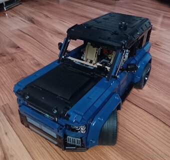 Lego 42110 Land Rover Defender (MOC) - 9