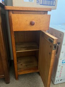 Staré skříně - příborníky - stolky - 9