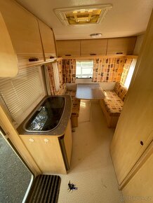 Lehký karavan STERCKEMAN 430, 900 kg, ZIMNÍ CENA ❄️ - 9