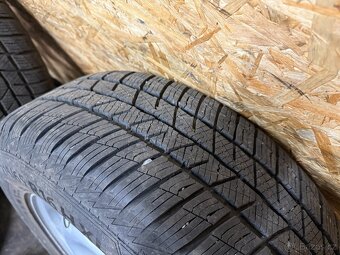 ZIMNÍ SADA DISKŮ DACIA DUSTER 6.5X16 5X114.3 ET50 215/65R16 - 9