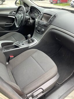 Opel Insignia 2.0 CDTI - 9