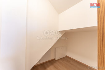 Prodej rodinného domu, 142 m², Milovice, ul. Višňová - 9