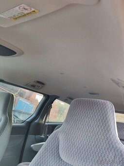 Chrysler Grand Voyager 3.3 rok 2000 - 9