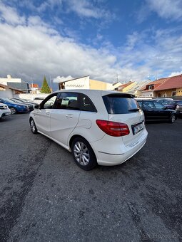 Mercedes-Benz B180 CDI • Automat • 2014 • 80 kW • Zachovalý - 9