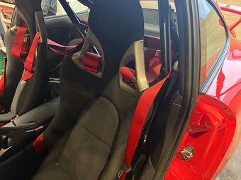 Porsche 911 GT3 SportCup - 9