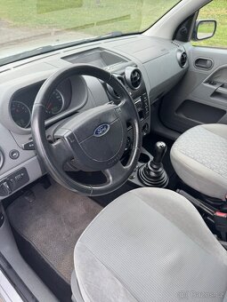FORD FUSION 1,6 16V - 9