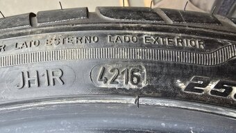 Letní pneu 255/35/19 Good Year Run Flat - 9