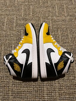 Nike Air Jordan 1 Mid Yellow Ochre - 9