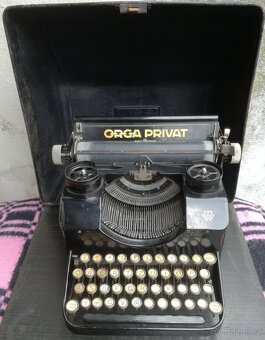 Psací stroj ORGA PRIVAT - 9