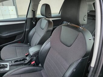 ŠKODA OCTAVIA 2.0TDI 110KW ELEGANCE DSG - 9