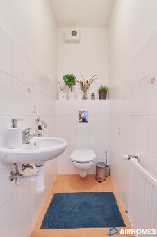 Mezonetový byt 4+kk (93.39 m²) se sdílenou zahradou (255 m²) - 9