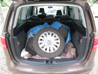 Volkswagen Sharan, 2,0TDI-"4x4"-103KW-KOUPEN V ČR - 9