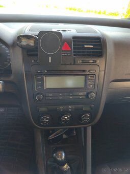 Volkswagen Golf V - 1.6 75kW - 9
