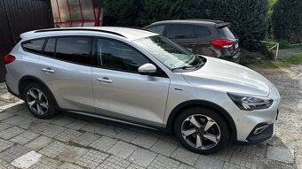 Ford Focus 2.0 Active sport st Full výbava - 9