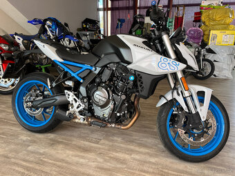 Suzuki GSX-8s - 9