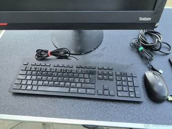 Lenovo ThinkCentre M800z - 9