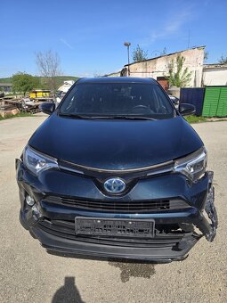Toyota RAV4 - 9