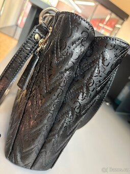 Kabelka GUESS - 9