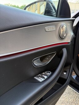 Mercedes Benz E220 143kw, servisovaný, DPH - 9