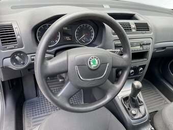 Škoda Octavia II 1.6MPi , 75 kW benzín, 2009 - 9
