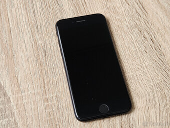 Apple iPhone SE 2022 64 GB - 9
