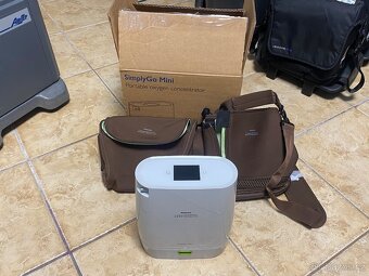 Nejlehčí mobilní kyslíkový přístroj Philips MINI GO - 9