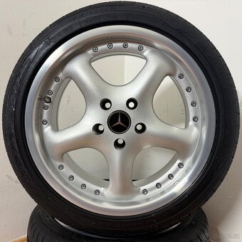 5KS MERCEDES E W124 5x112 R17 ET35+LETNÍ 215/45r17 - 9