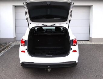 HYUNDAI I30 - AUTA na splátky BEZ registrů a příjmu - 9