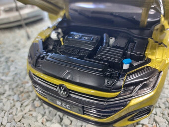 model auta 1:18 Volkswagen Arteon CC, zlatá farba ,Paudi - 9