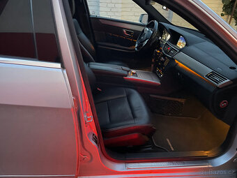 Mercedes-Benz E 300 Bluetec HYBRID Distronic+ AMG - 9