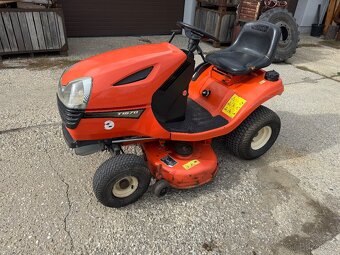 Sekací traktůrek Kubota T1670 - 9