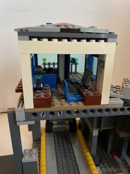 LEGO City 60174 Lesní policejní stanice + 60239 - 9