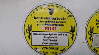 Postřikovač Knight 2000l 18m tažený - 9