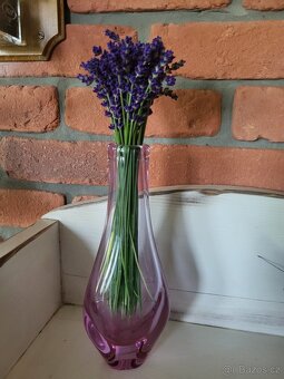 VÁZA-STAROBYLÁ- HUTNÍ SKLO FIALOVÁ- KRÁSNÝ DESIGN - 9