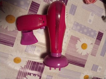 Hračky, hry, panenky - 9