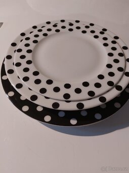 Nová sada českého porcelánu. - 9