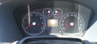 Ford Fusion - 9
