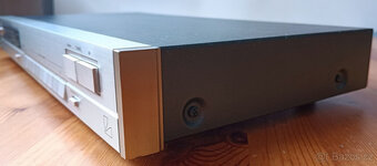 LUXMAN tuner T404L - 9