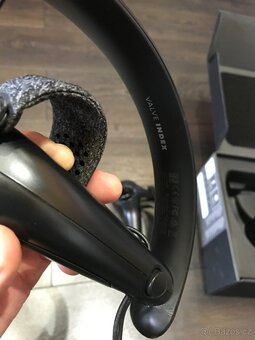 Ovladače Valve Index (Knuckles controllers) - 9