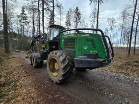 Harvestor john deere 1270e - 9