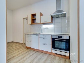 Pronájem bytu 2+kk+ komora, 33 m2, Kostelec nad Labem, ulice - 9