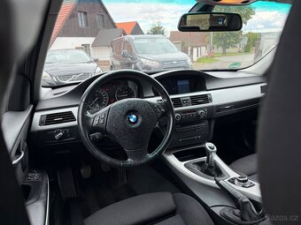 BMW E91 320d 130kw 2009 AKČNÍ CENA - 9
