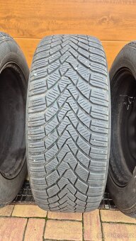 Originál VW 16" kola se zimními pneu Continental - 9